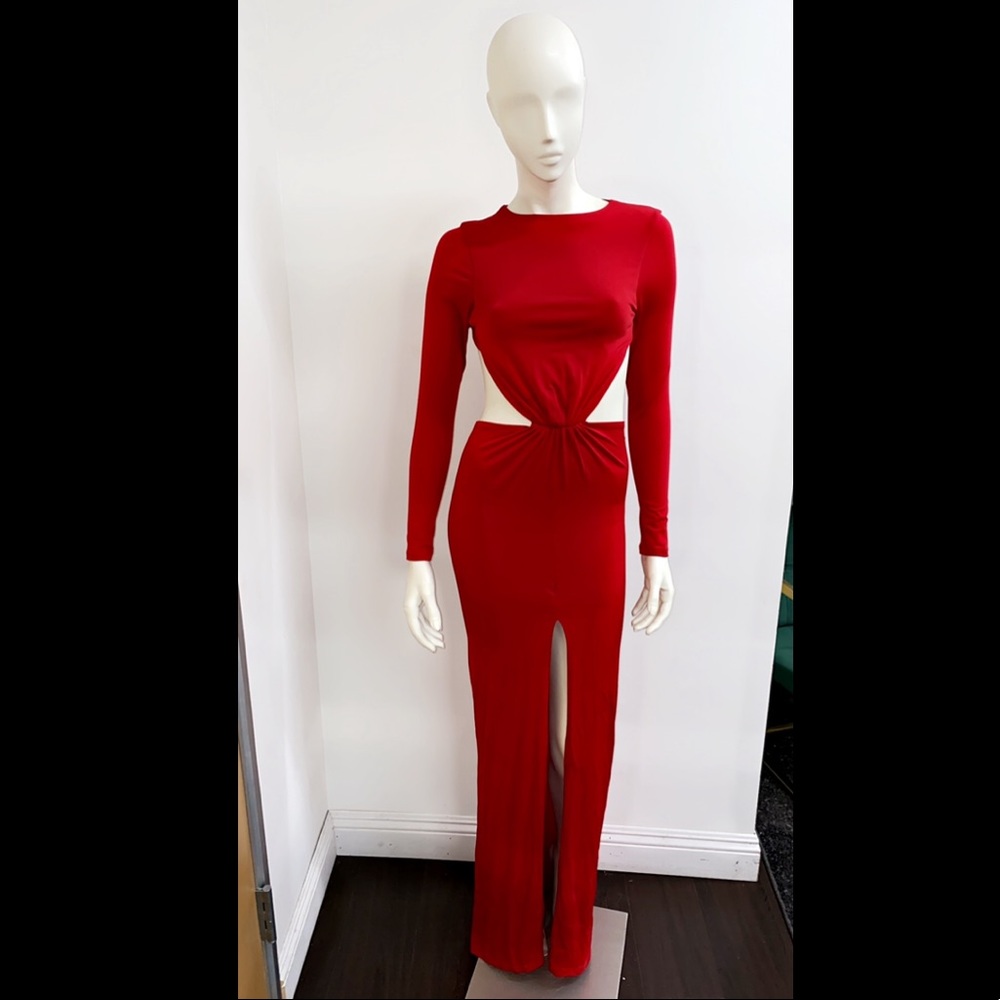 Backless gown